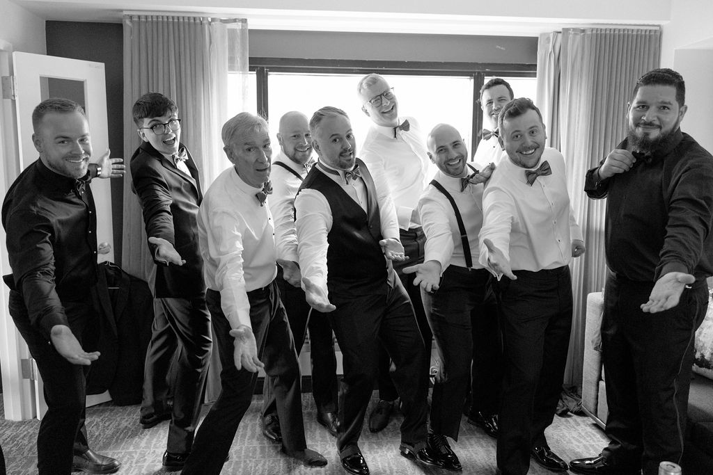 groom and groomsmen