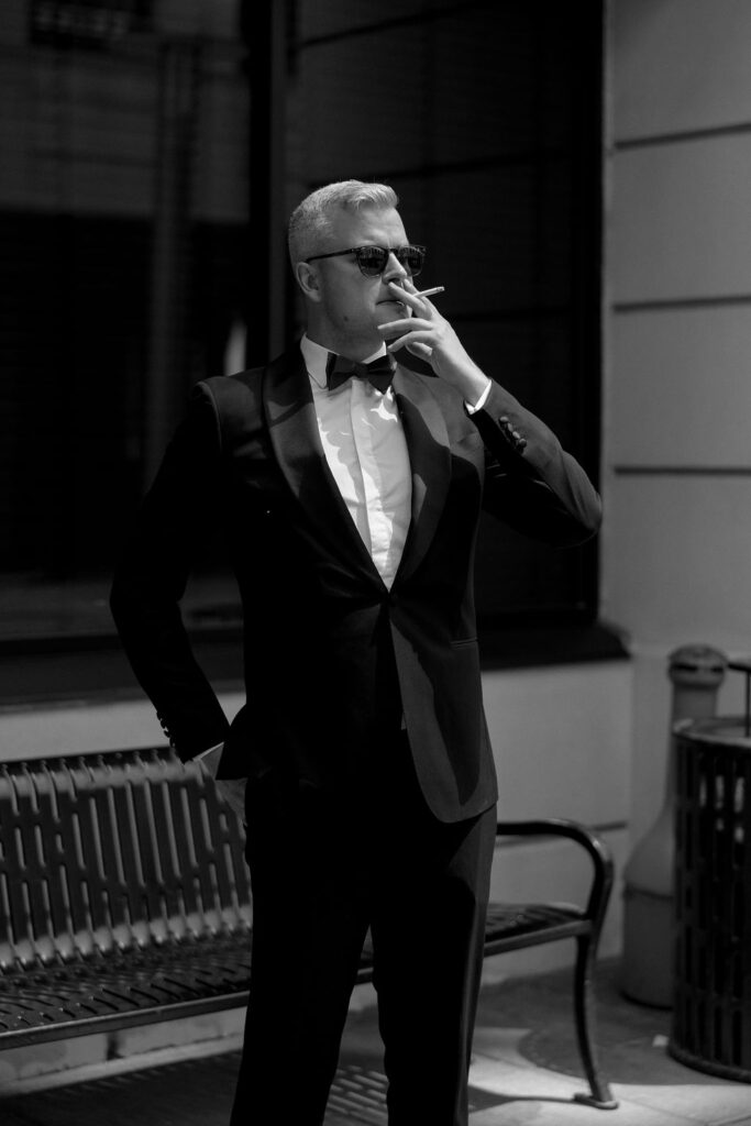 groomsman smoking